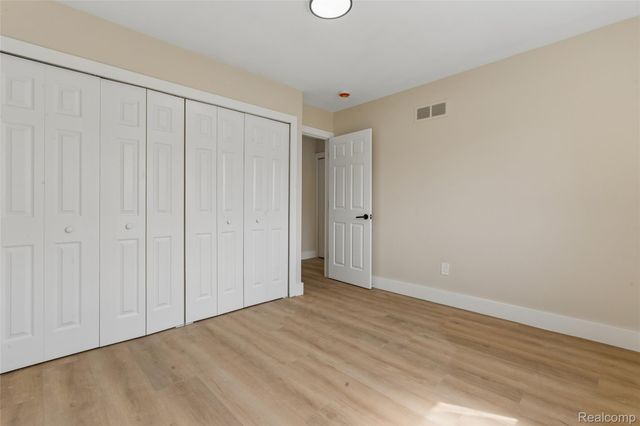 20869 Panama Street, Warren, MI 48091