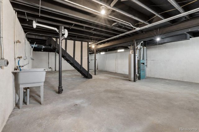 20869 Panama Street, Warren, MI 48091