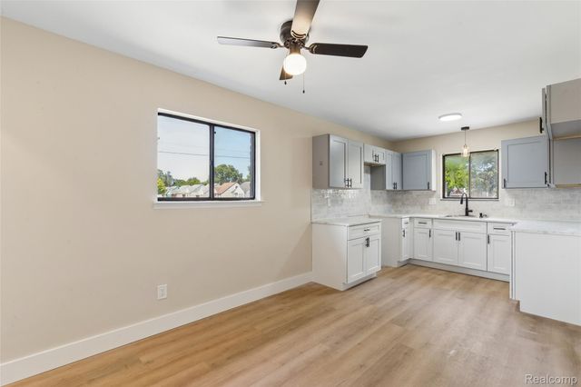 20869 Panama Street, Warren, MI 48091