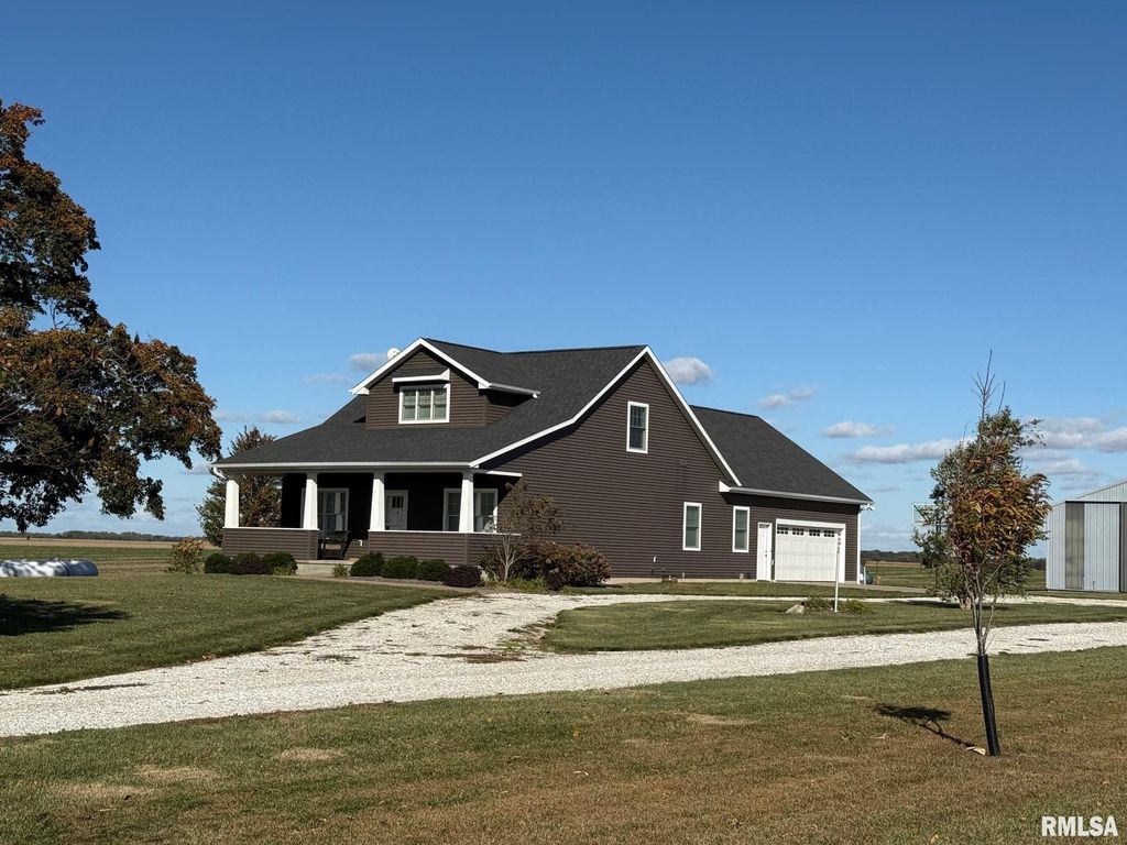 9995 SALISBURY Road, Pleasant Plains, IL 62677