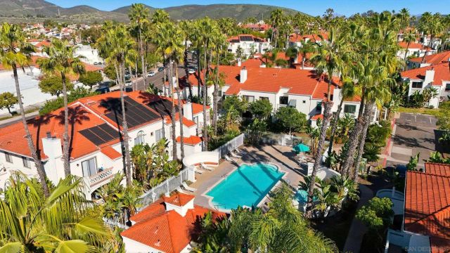 9454 Twin Trails Dr 103, San Diego, CA 92129