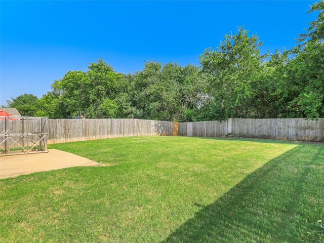 1637 Elm Street, Anna, TX 75409