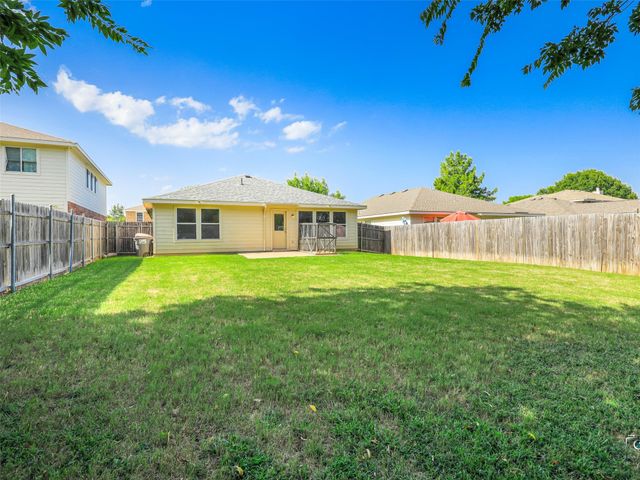 1637 Elm Street, Anna, TX 75409