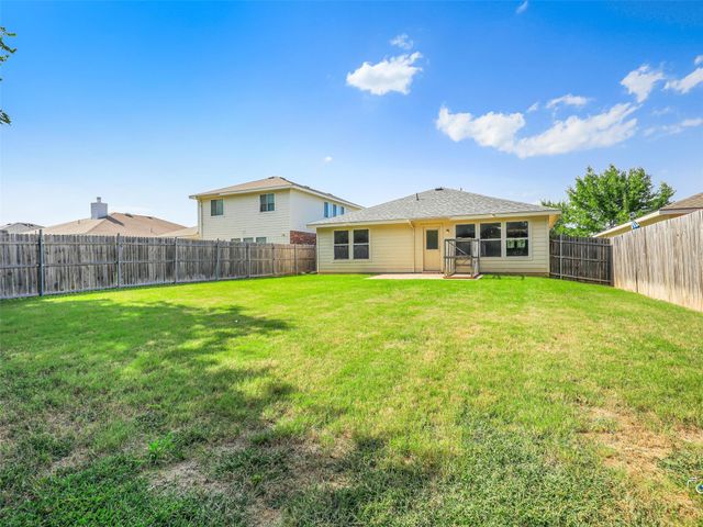 1637 Elm Street, Anna, TX 75409