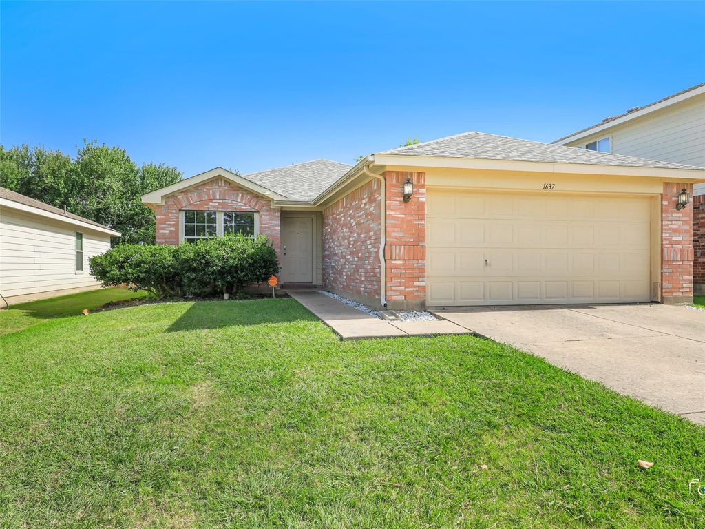 1637 Elm Street, Anna, TX 75409