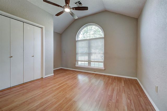 2620 Sequoyah Avenue, Moore, OK 73160