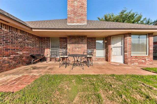 2620 Sequoyah Avenue, Moore, OK 73160