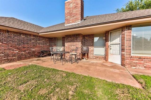 2620 Sequoyah Avenue, Moore, OK 73160