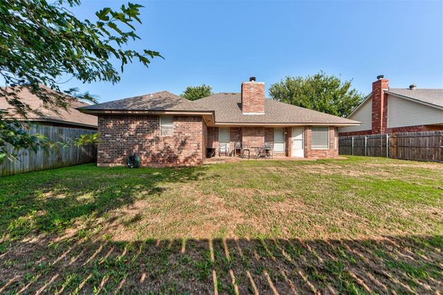 2620 Sequoyah Avenue, Moore, OK 73160