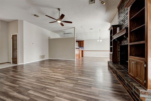 2620 Sequoyah Avenue, Moore, OK 73160