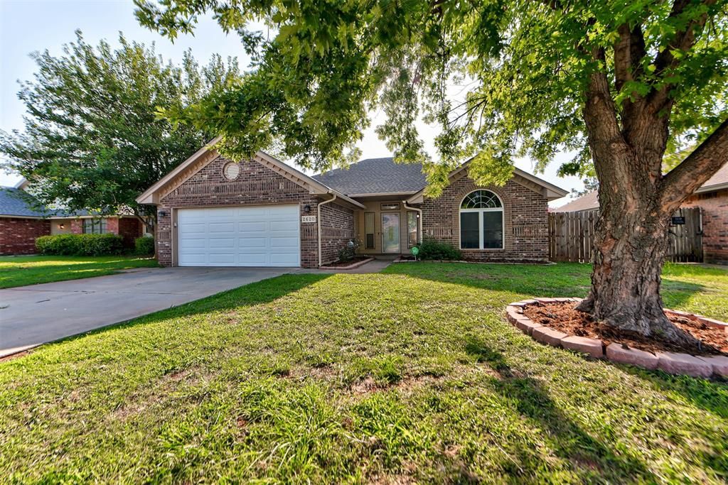 2620 Sequoyah Avenue, Moore, OK 73160
