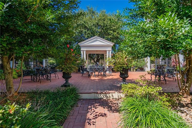 304 W Jones Street, Savannah, GA 31401