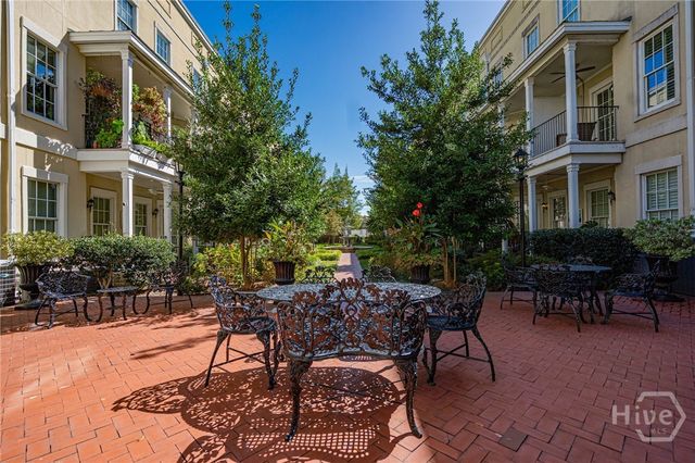 304 W Jones Street, Savannah, GA 31401