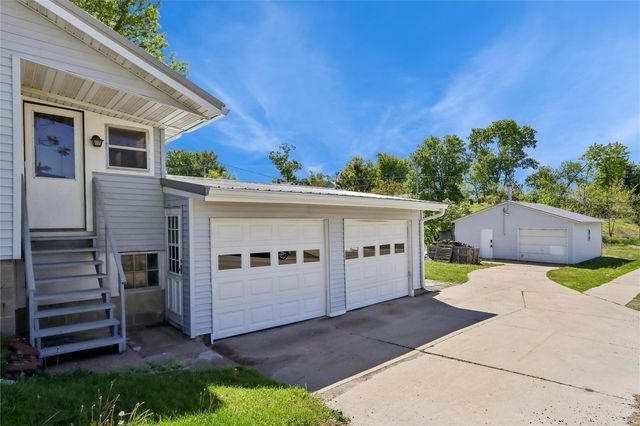 1507 5th Avenue, Marion, IA 52302