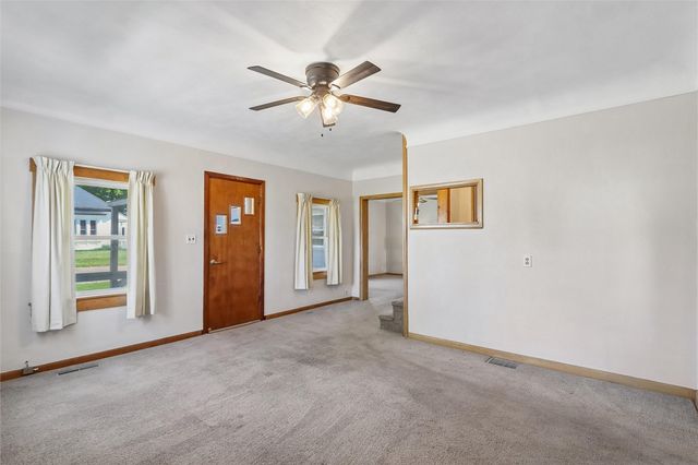 1507 5th Avenue, Marion, IA 52302