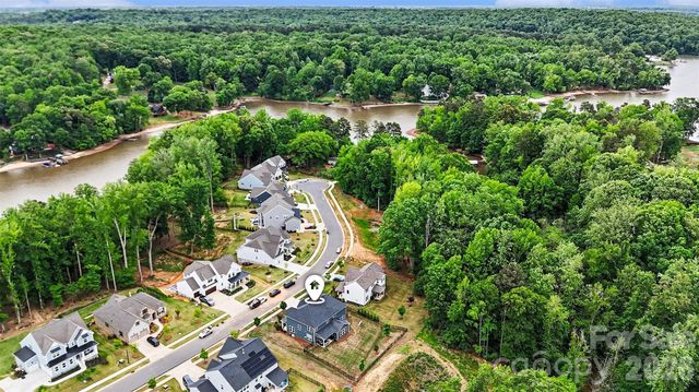6043 Jepson Court, Charlotte, NC 28214