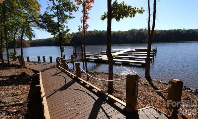 6043 Jepson Court, Charlotte, NC 28214