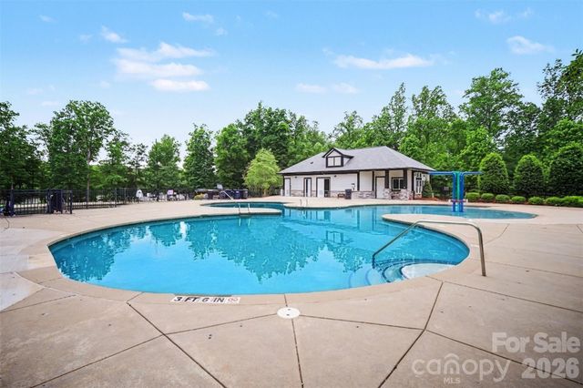6043 Jepson Court, Charlotte, NC 28214