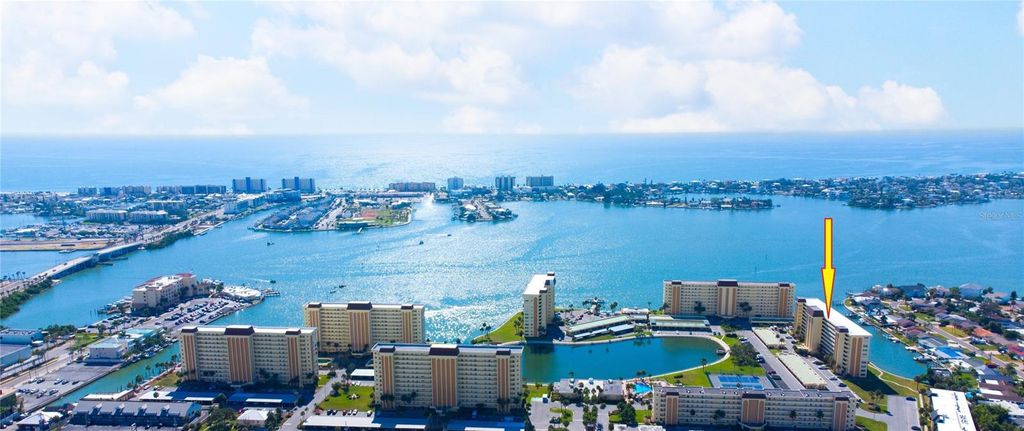 Image 1 of property listing at 4725 COVE 309, St Petersburg, FL 33708