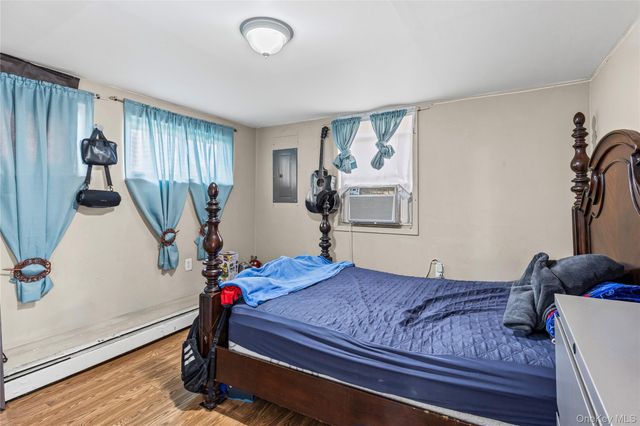 75 Oak Street, Amityville, NY 11701