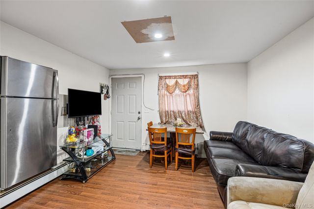 75 Oak Street, Amityville, NY 11701