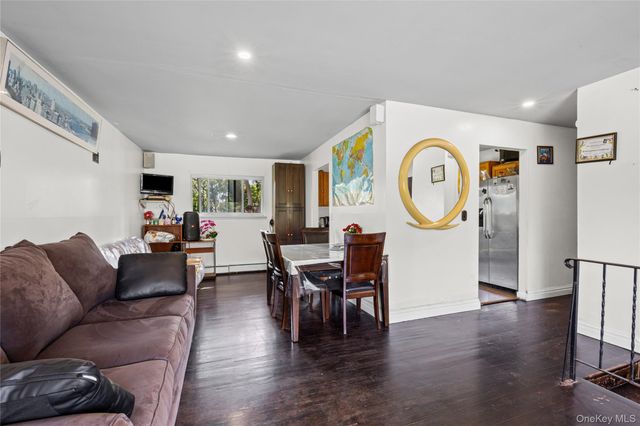 75 Oak Street, Amityville, NY 11701