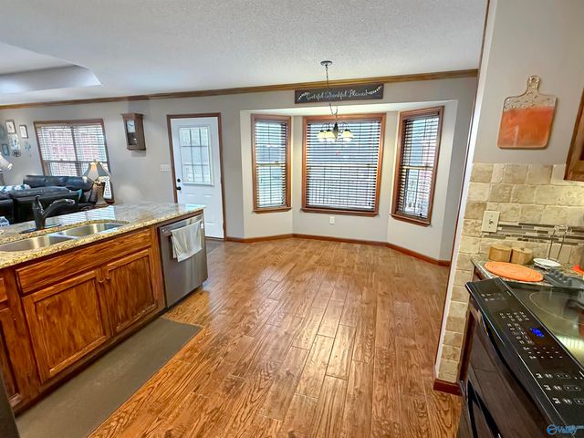 712 Bo Howard Road, Toney, AL 35773