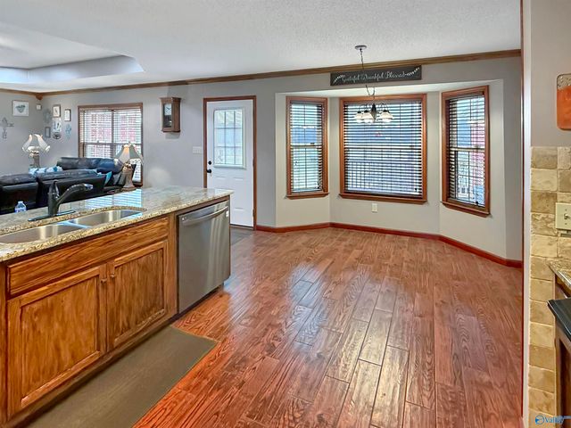 712 Bo Howard Road, Toney, AL 35773