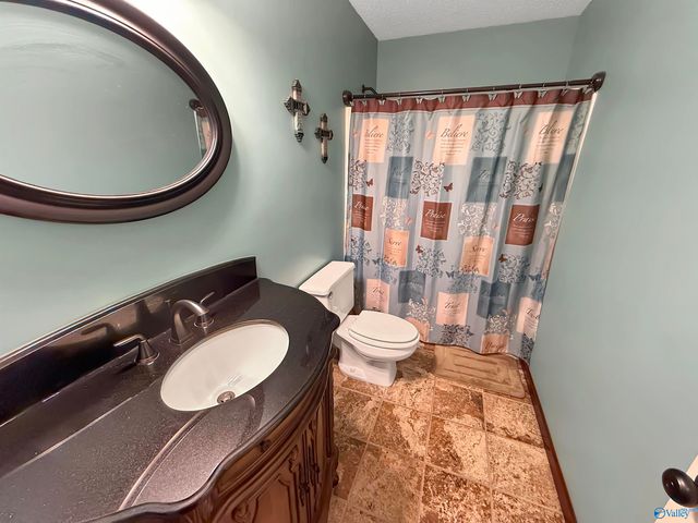 712 Bo Howard Road, Toney, AL 35773