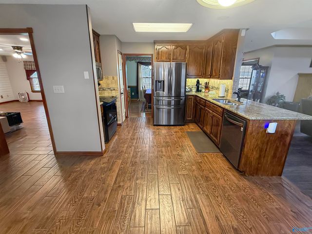 712 Bo Howard Road, Toney, AL 35773