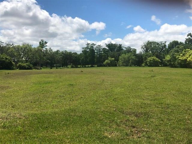 711 W Sale Street, Lake Charles, LA 70605