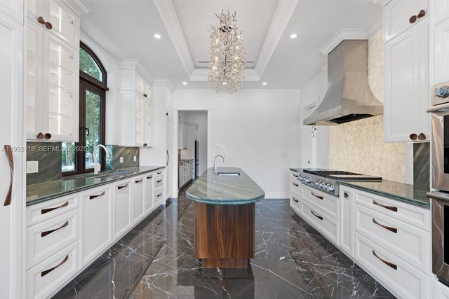 919 92nd St, Surfside, FL 33154