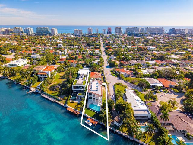 919 92nd St, Surfside, FL 33154