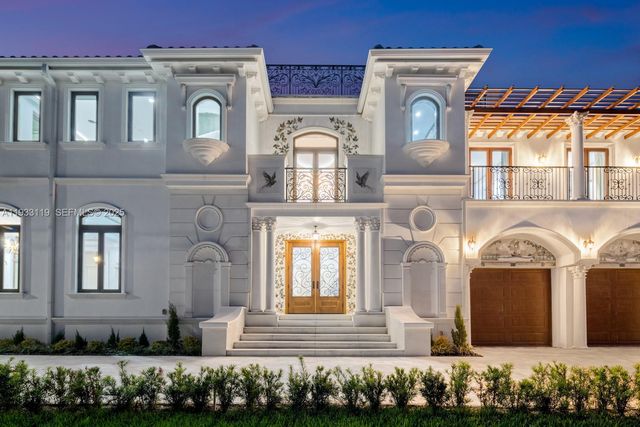 919 92nd St, Surfside, FL 33154