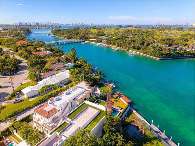 919 92nd St, Surfside, FL 33154