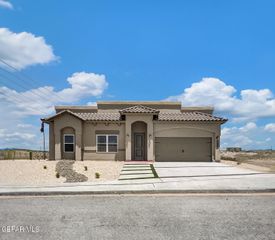 6932 Levee Circle, El Paso, TX 79932