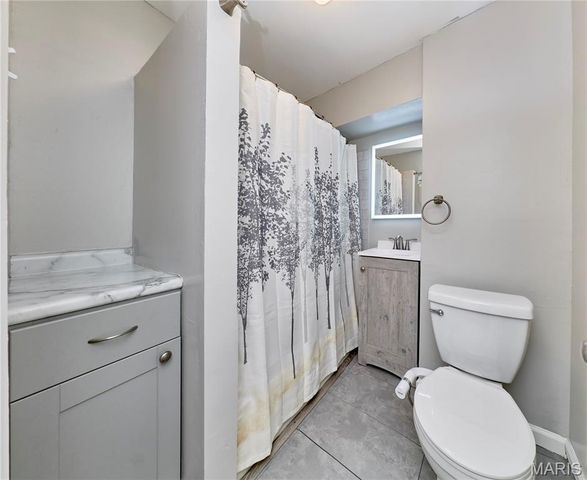 6339 Marquette Avenue, St Louis, MO 63139