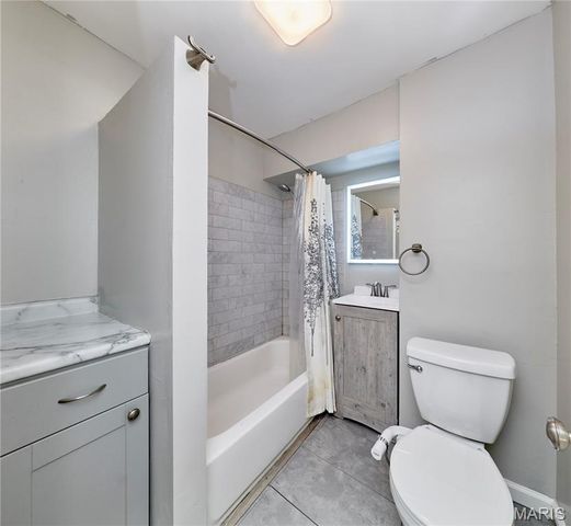 6339 Marquette Avenue, St Louis, MO 63139