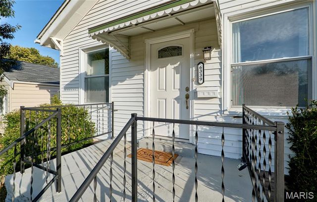 6339 Marquette Avenue, St Louis, MO 63139