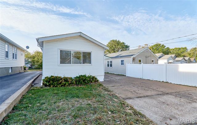 6339 Marquette Avenue, St Louis, MO 63139