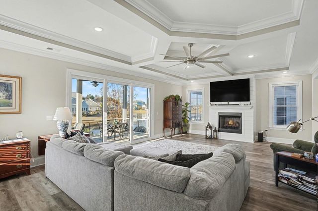 889 Crystal Water Way, Myrtle Beach, SC 29579