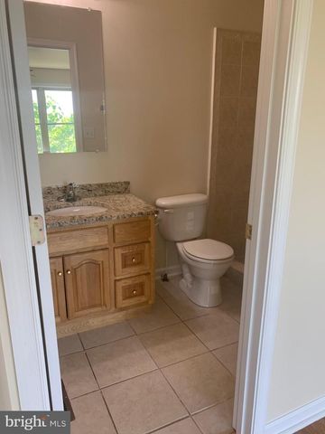 60 SANTA FE CT, Falling Waters, WV 25419