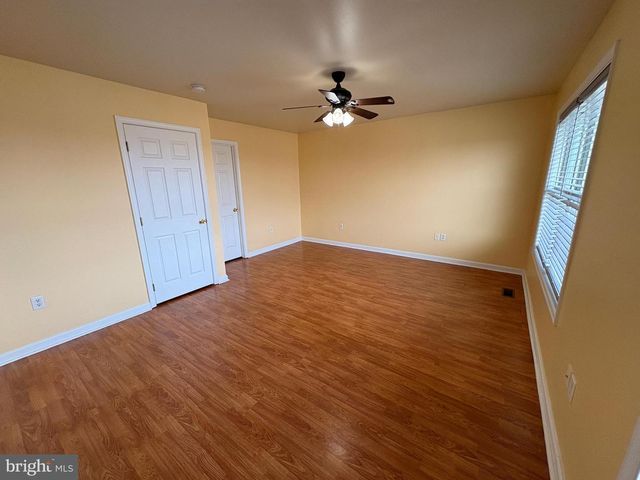 60 SANTA FE CT, Falling Waters, WV 25419