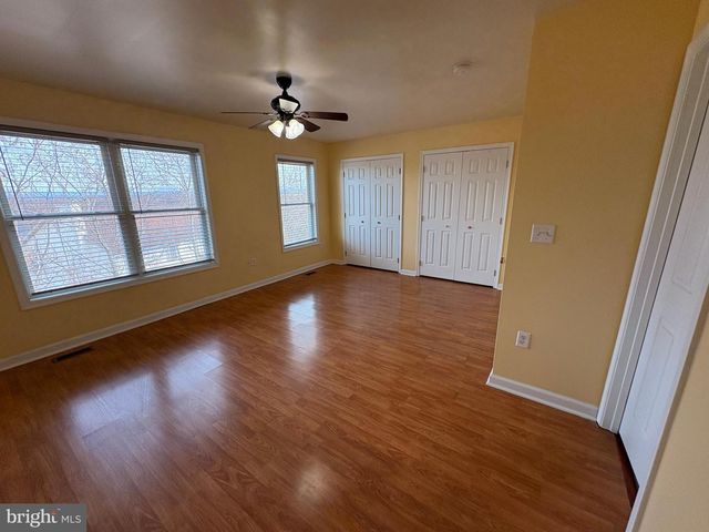 60 SANTA FE CT, Falling Waters, WV 25419
