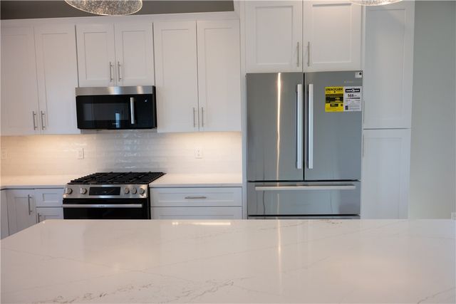 50 Bunker Hill Crossing, Portsmouth, RI 02871