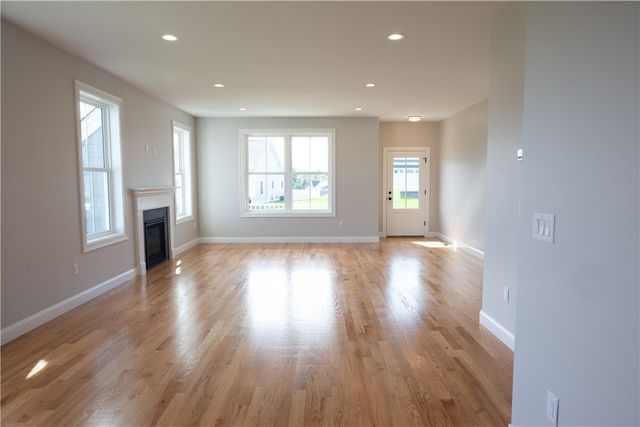 50 Bunker Hill Crossing, Portsmouth, RI 02871