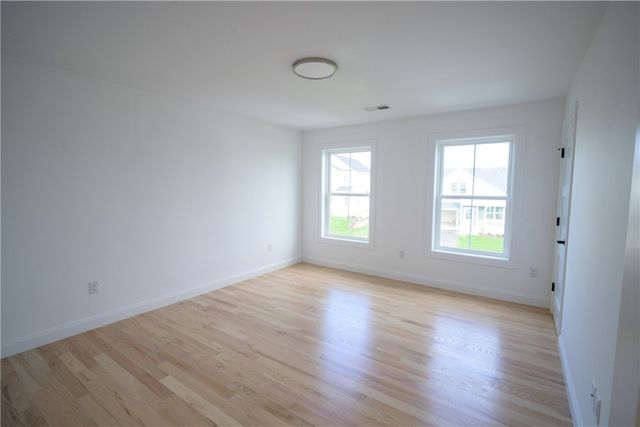 50 Bunker Hill Crossing, Portsmouth, RI 02871