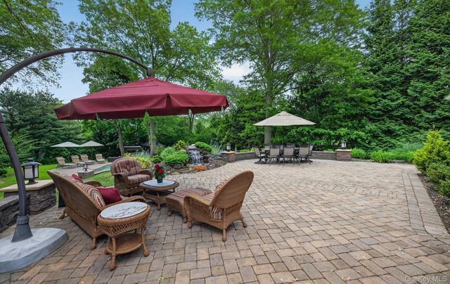 12 Wildwood Drive, Dix Hills, NY 11746
