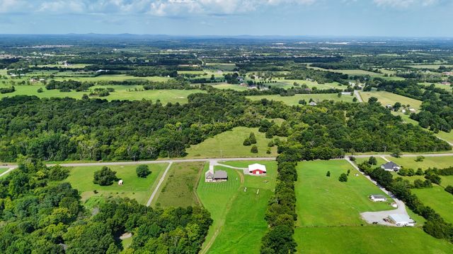 6 Cedar Grove Rd, Murfreesboro, TN 37127