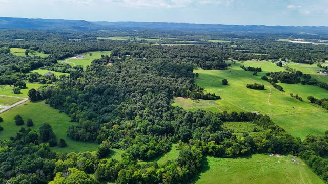 6 Cedar Grove Rd, Murfreesboro, TN 37127